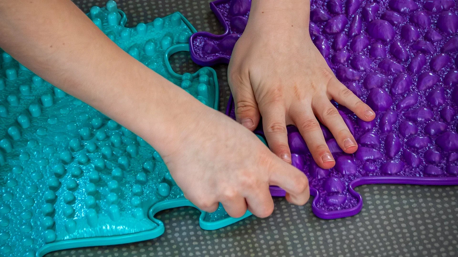 איך לתחזק נכון את משטחי הפעילות הסנסוריים של MUFFIK